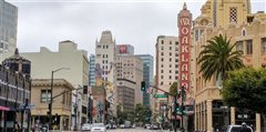 Las Vegas - Oakland (with return) from $71