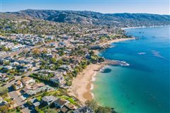 Oakland - Orange County (with return) from $278