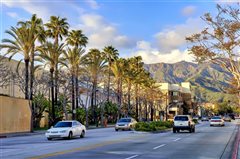 Las Vegas - Burbank (with return) from $149